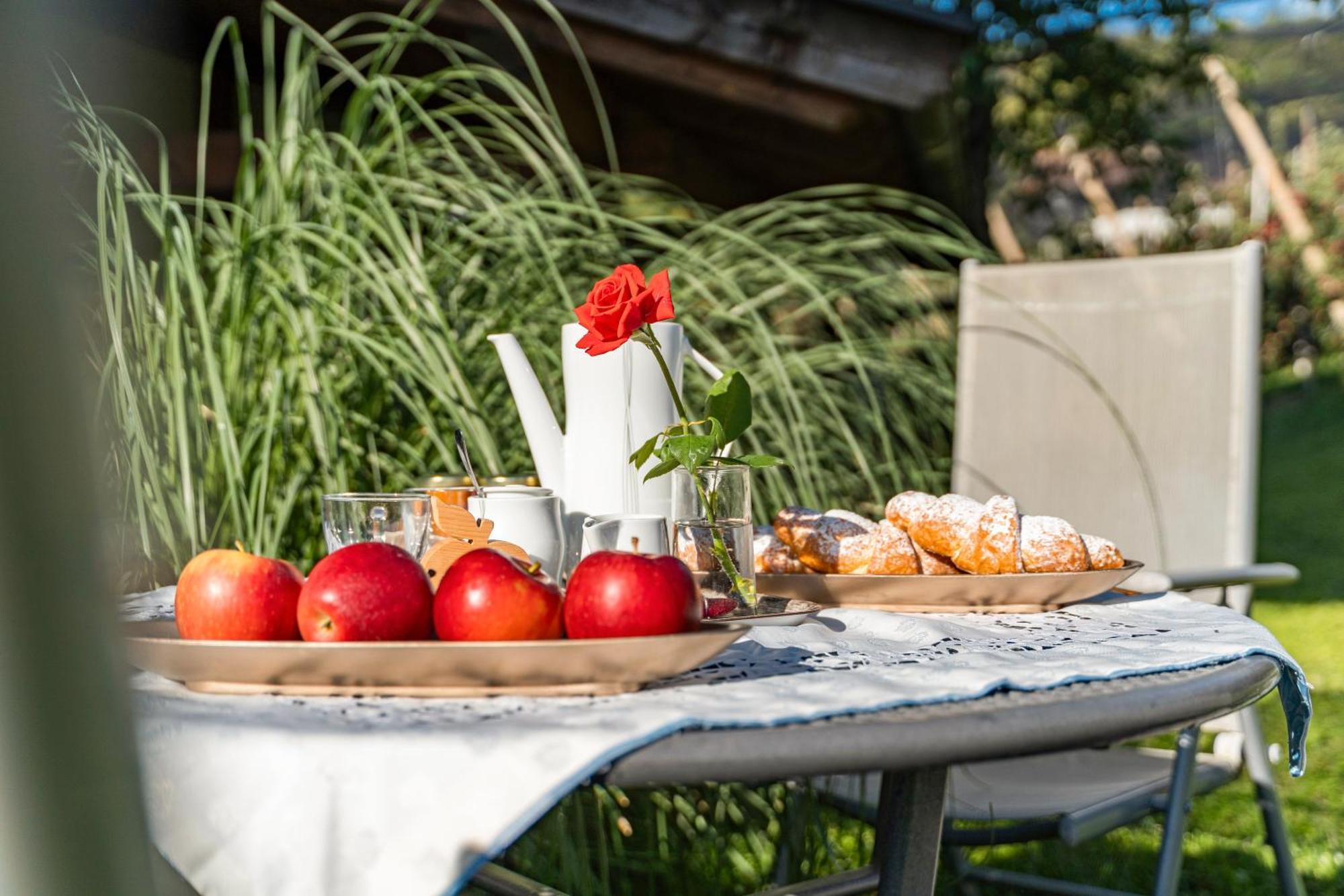 Apfel Chalet Feldhof Caines Bagian luar foto